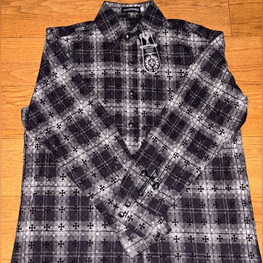 Chrome Men's Black and Gray Plaid Button Up